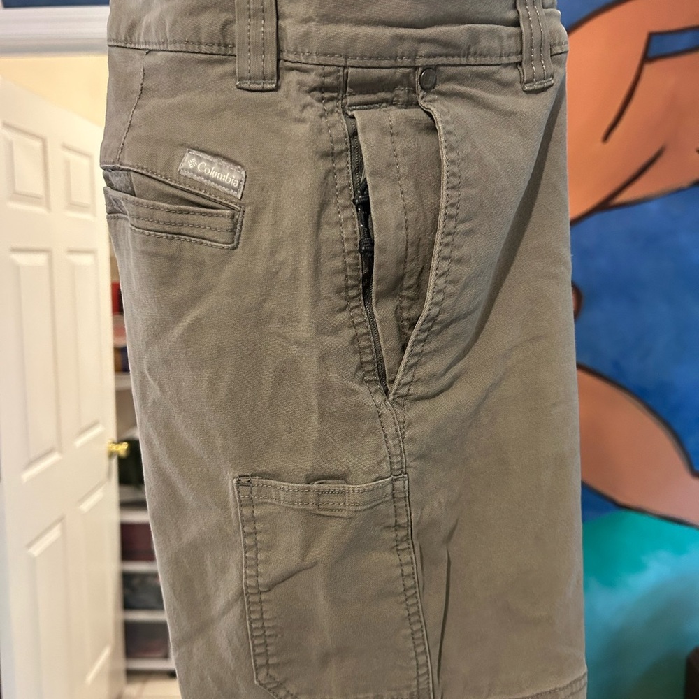 Columbia Tan Cargo Shorts Outdoor Essential